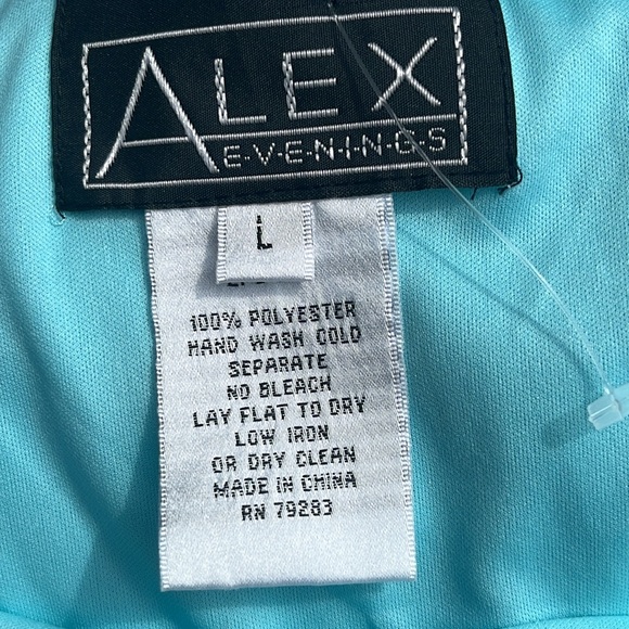 NWT Alex Evenings layered top L - Picture 5 of 9